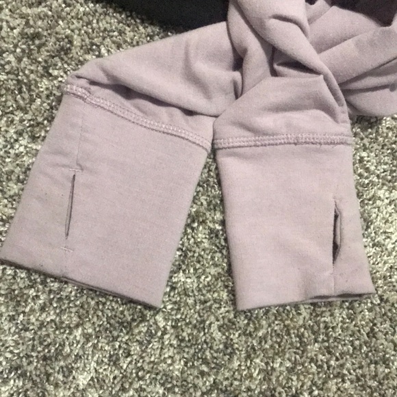 Athleisure top - Picture 7 of 7